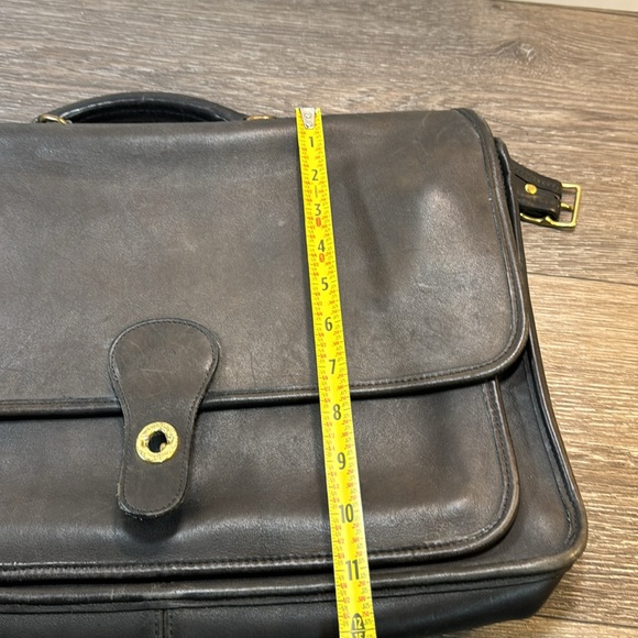 Vintage Coach messenger bag - Picture 10 of 11